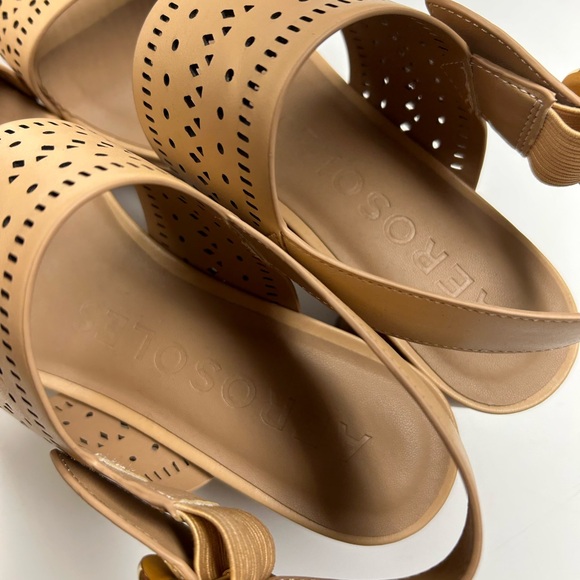AEROSOLES Beige Cutout Sandals - Picture 4 of 7